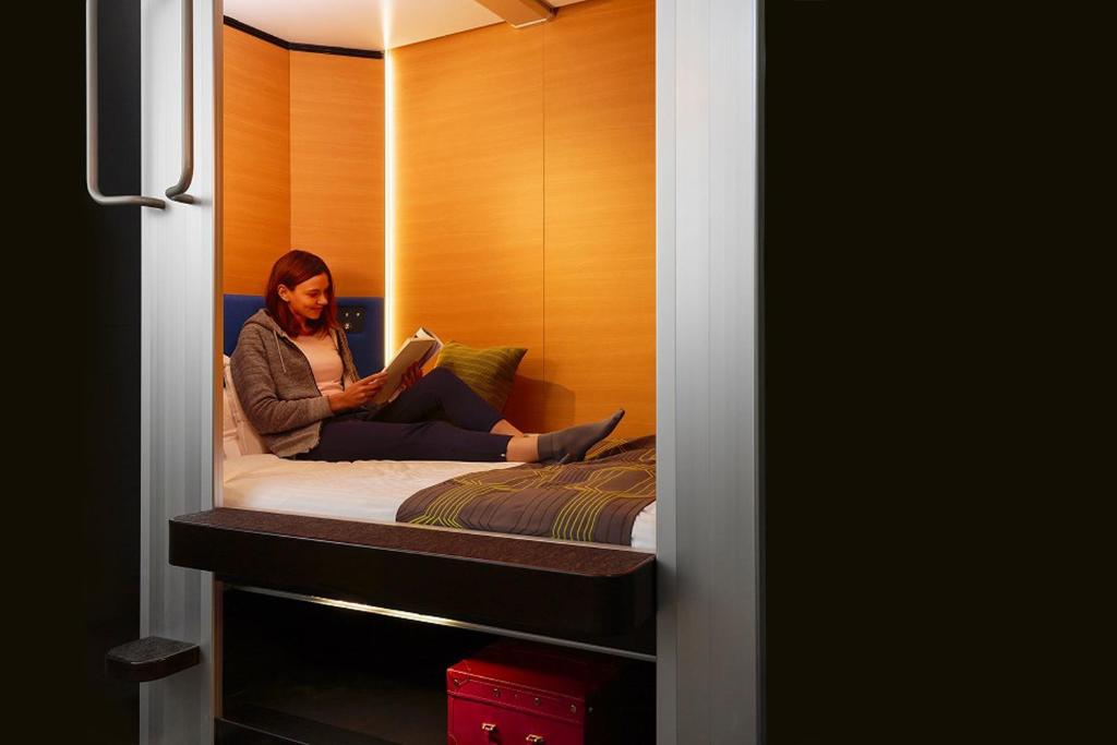 Capsule interior at MyCUBE by MYSTAYS Ueno